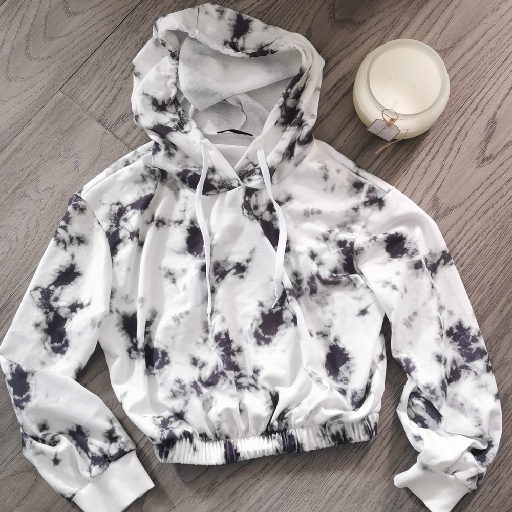 SHEIN cropped hoodie. Size small. Black & Grey tie dyed.